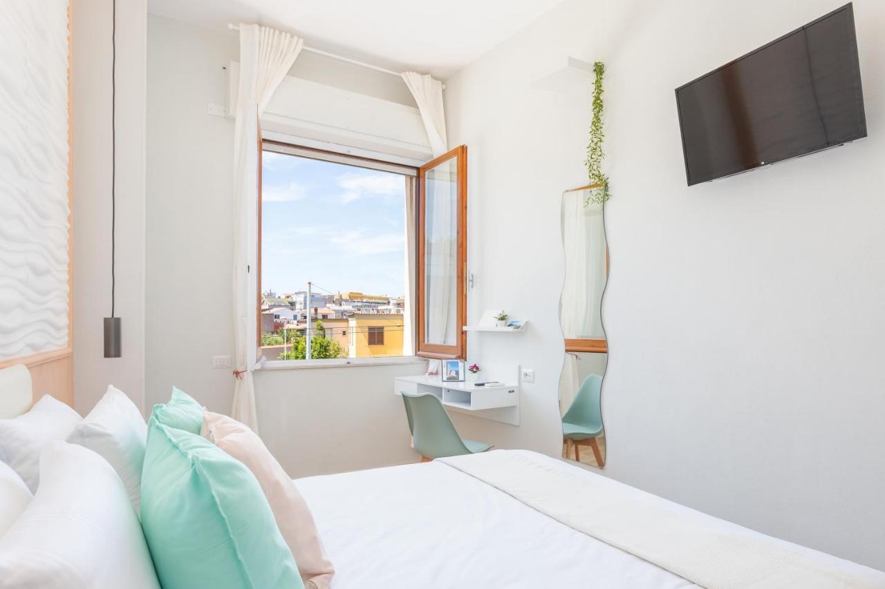Domus Laetitiae Rooms & Apartments Quartu Sant'Elena Exterior photo